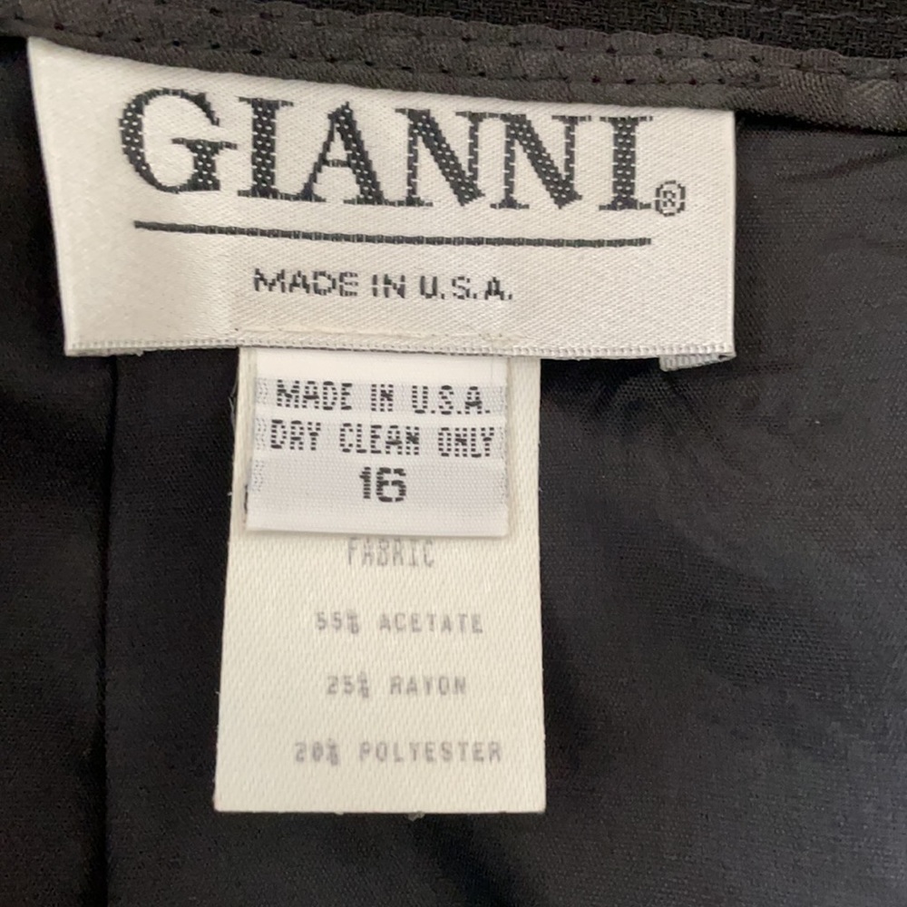 NWOT Gianni Black Skirt - Picture 4 of 4